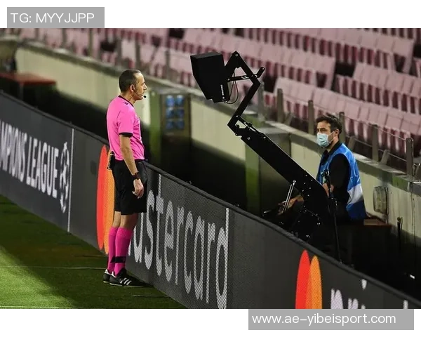 裁判专家解析里奇手球争议认为主裁和VAR的决定完全合理 裁判专家解析里奇手球争议认为主裁和VAR的决定完全合理