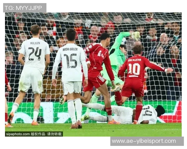 埃因霍温队长回应争议轻推范戴克称其身材高大应能承受