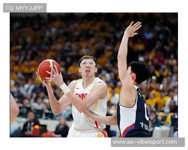 周琦表现惊艳豪华两双助力球队赢得比赛展现超强统治力