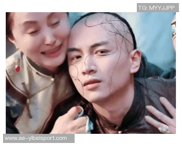 媒体人认为小杨应坚持演艺道路不必急于发展联盟从小角色做起更有前途