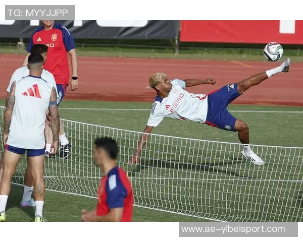 奇妙缘分重现巴黎小将恩贾恩图与亚马尔曾在U10赛场相遇 奇妙缘分重现巴黎小将恩贾恩图与亚马尔曾在U10赛场相遇