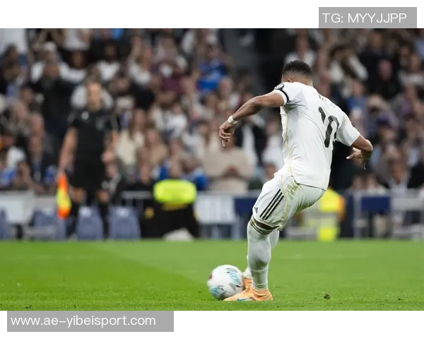 C罗生涯红牌回顾：从U17首红到各大俱乐部与国家队的精彩瞬间